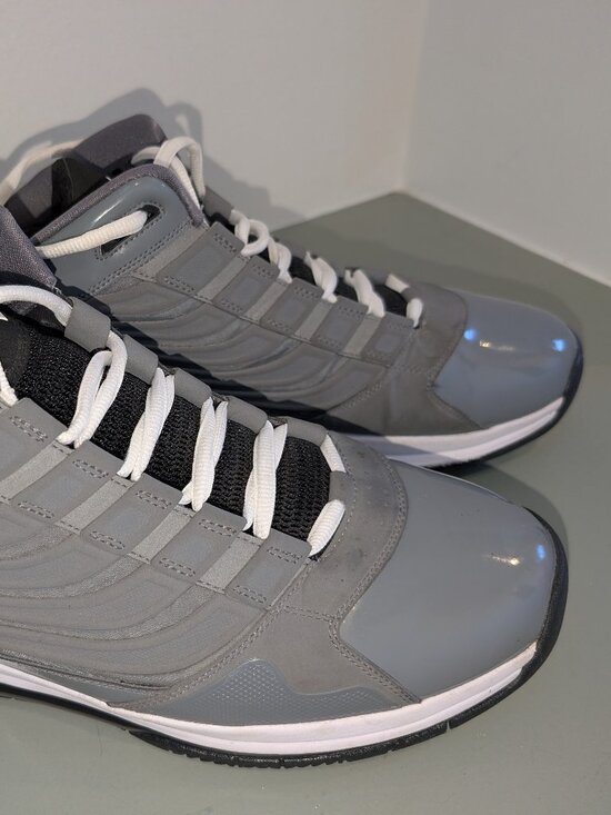 Nike Men\'s Jordan Big UPS Cool Grey Sneakers Size 13 - 467893-002